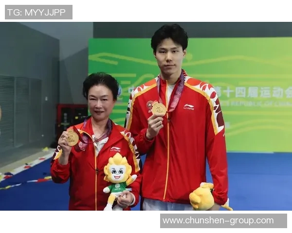 游泳界传奇人物的成长故事与成就分析：从池畔到世界巅峰