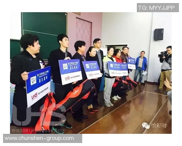 武汉网球队与重庆网球队赛后战术分析与复盘总结